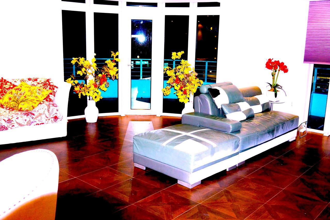 Ocean Five Condo Hotel Маями Бийч Екстериор снимка
