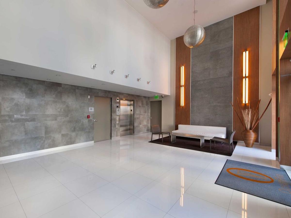 Ocean Five Condo Hotel Маями Бийч Екстериор снимка